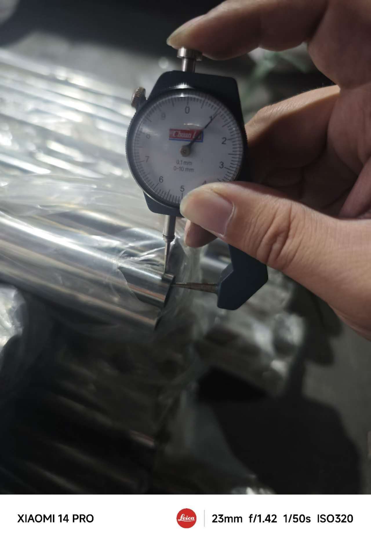 无锡顺康旺贸易有限公司 304装饰管送货案例 现场实拍