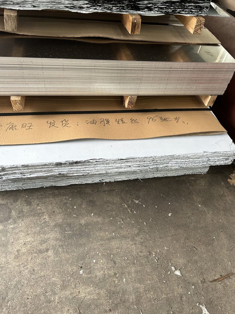 无锡顺康旺贸易有限公司 304 中厚板油磨短丝加工案例 现场实拍 30
